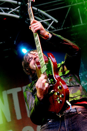 2004-06-19 - The (International) Noise Conspiracy från Hultsfred, Hultsfred