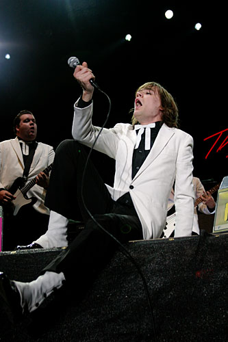 2004-06-27 - The Hives från Hurricane - Southside, Hamburg