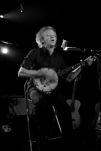 2004-05-25 - Woven Hand från Debaser Slussen, Stockholm