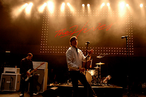 2004-11-07 - The Hives - Soundcheck från Cirkus, Stockholm