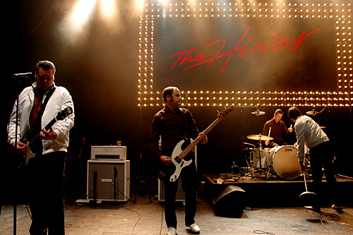 2004-11-07 - The Hives - Soundcheck at Cirkus, Stockholm