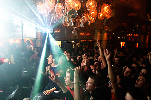 2004-11-11 - The Tough Alliance at Café Opera, Stockholm