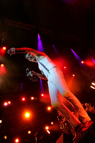 2005-07-09 - Håkan Hellström at Gatufesten, Sundsvall