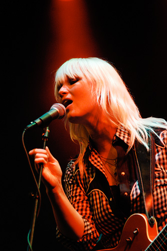 2005-08-26 - The Raveonettes at Malmöfestivalen, Malmö