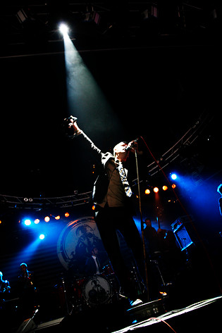 2006-06-15 - Kaizers Orchestra at Hultsfredsfestivalen, Hultsfred