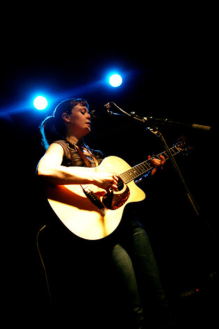 2006-07-08 - Kat Flint at Peace & Love, Borlänge