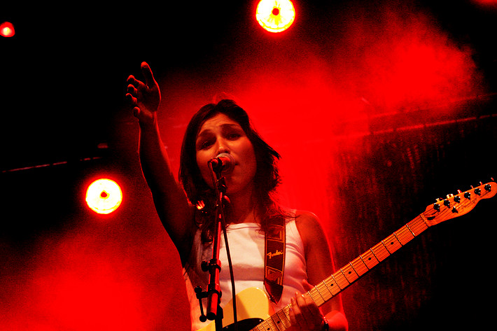 2006-07-15 - Laleh at Arvikafestivalen, Arvika
