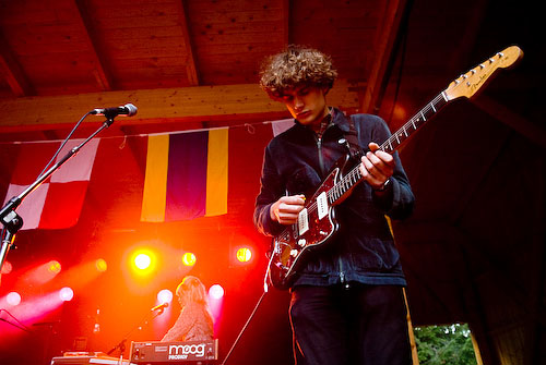 2007-07-28 - Shout Out Louds at Emmabodafestivalen, Emmaboda