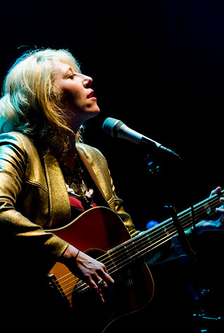 2008-05-14 - Martha Wainwright at Södra Teatern, Stockholm