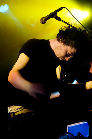 2008-11-29 - Metronomy at Debaser Malmö, Malmö