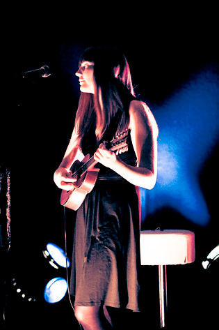 2010-05-05 - Basia Bulat från Debaser Medis, Stockholm