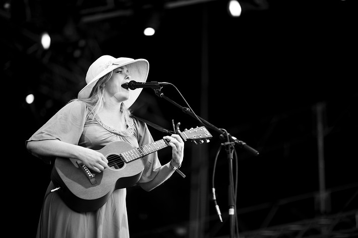 2010-07-01 - Ane Brun från Peace & Love, Borlänge