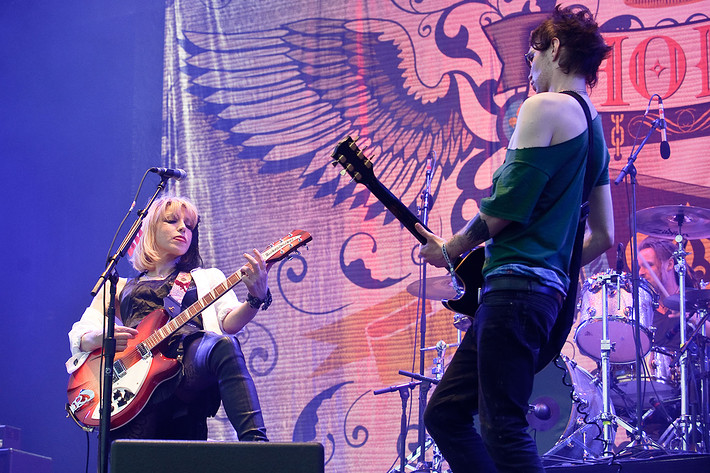 2010-08-27 - Hole at Zurich Openair, Zürich