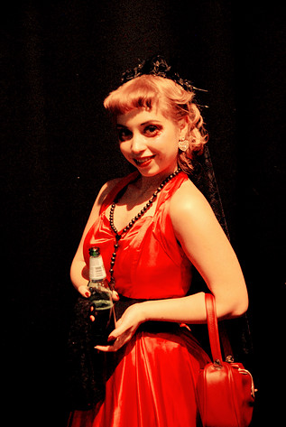 2010-11-06 - Astrid Hadad från Södra Teatern, Stockholm