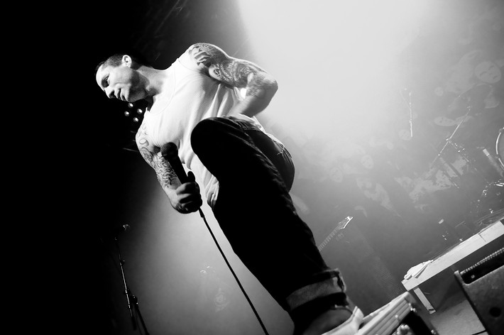 2010-11-23 - Raised Fist från Debaser Medis, Stockholm