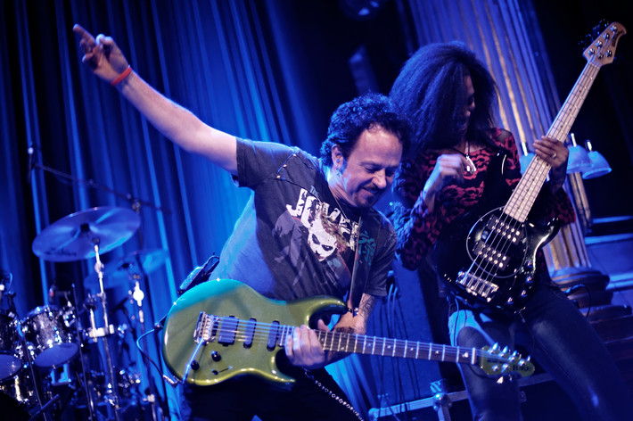 2011-02-05 - Steve Lukather från Nalen, Stockholm