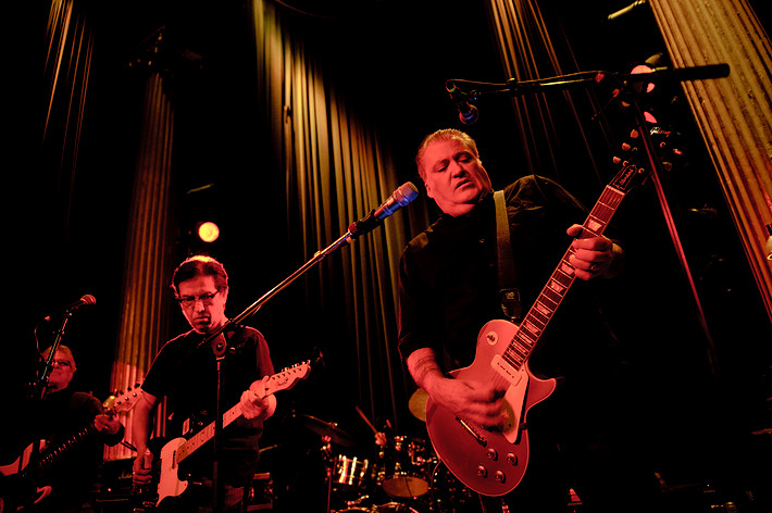 2011-04-29 - Los Lobos at Nalen, Stockholm