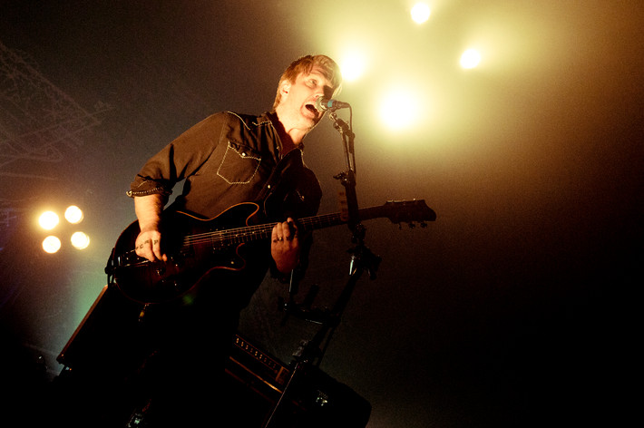 2011-05-06 - Queens Of The Stone Age at Cirkus, Stockholm