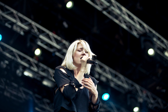 2011-07-08 - Veronica Maggio at Putte i Parken, Karlskoga