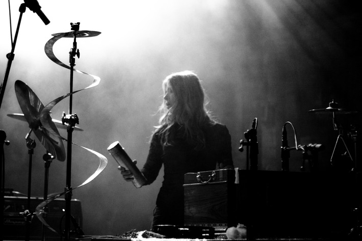 2011-07-15 - Anna Calvi från Hultsfredsfestivalen, Hultsfred