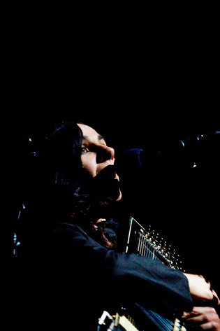 2011-10-21 - PJ Harvey at Filadelfiakyrkan, Stockholm