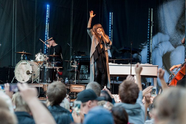 2012-06-27 - Loreen at Ekmansdalen, Karlskoga