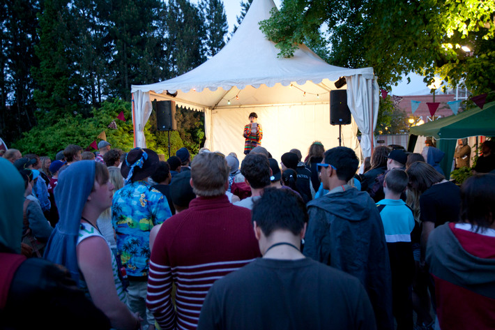 2012-06-27 - Spoken Word Allstars Oskar Hanska, Olivia Bergdahl, Kung Henry at Peace & Love, Borlänge