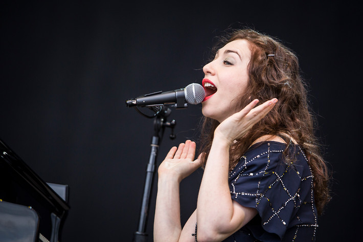 2012-06-28 - Regina Spektor från Peace & Love, Borlänge