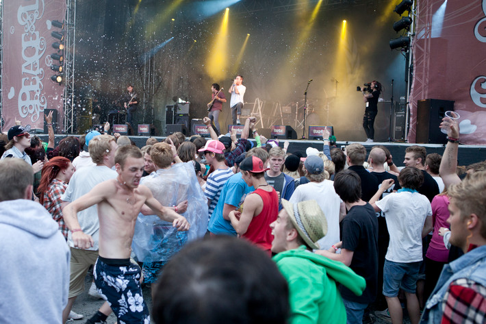 2012-06-28 - Enter Shikari från Peace & Love, Borlänge