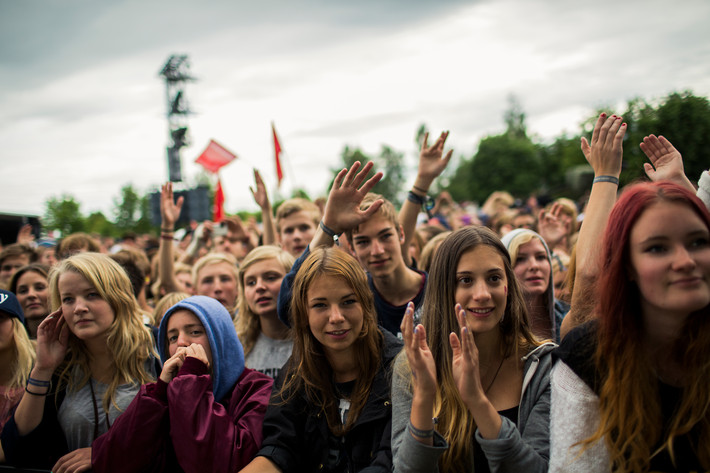 2012-06-29 - Rebecca & Fiona at Peace & Love, Borlänge