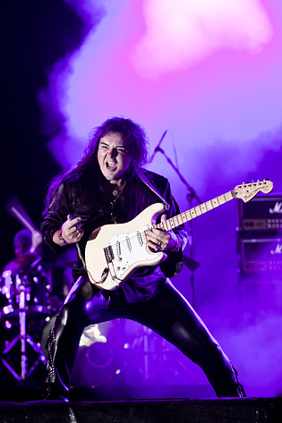 2012-07-07 - Yngwie Malmsteen från Getaway Rock, Gävle