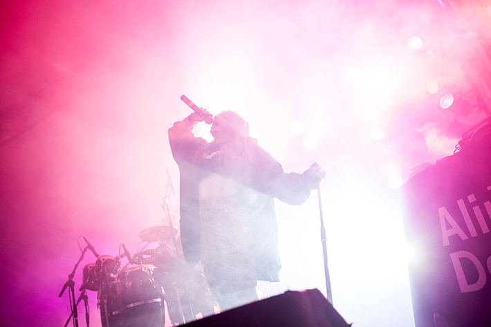 2012-07-28 - Alina Devecerski at Storsjöyran, Östersund