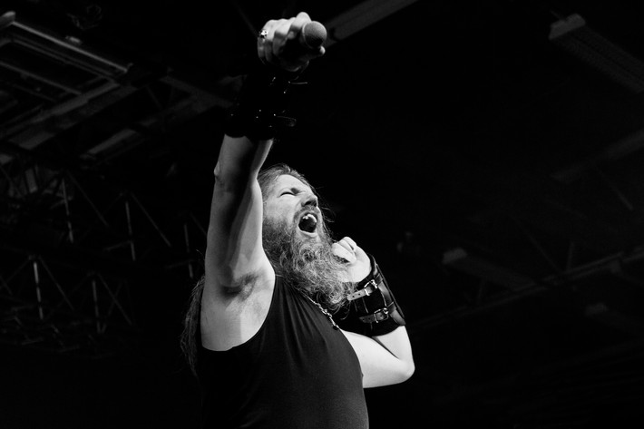 2013-12-07 - Amon Amarth från Arenan, Stockholm