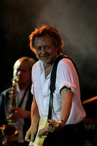 2005-07-09 - Ulf Lundell at Gatufesten, Sundsvall