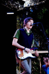 2007-06-28 - Tokyo Police Club at Hovefestivalen, Arendal