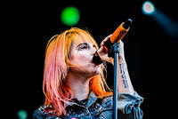 2013-06-27 - Paramore från Bråvalla, Norrköping